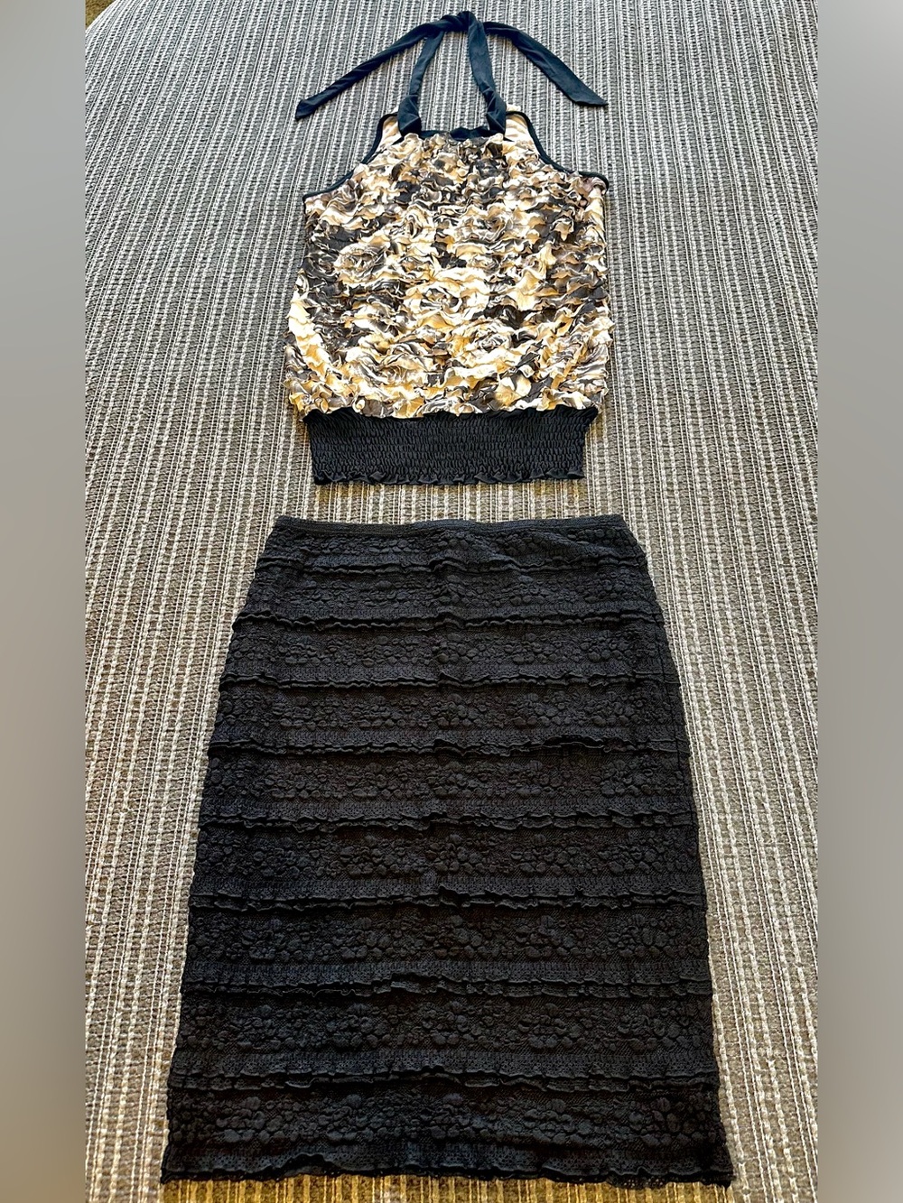 Studio M Black Lace Pencil Skirt with Floral Textured Top Set - Black & Cream